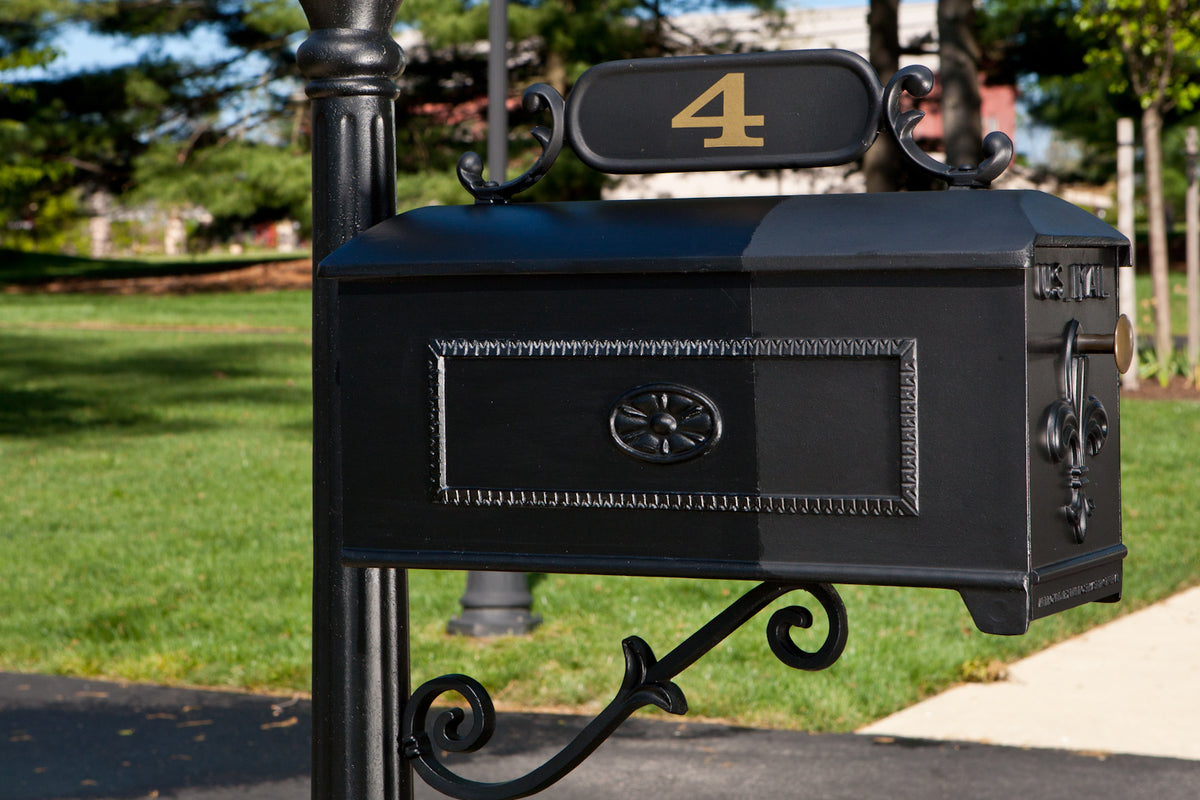 Mailbox Before And After Restored With Vinyl Renu Outdoor Color Restorer